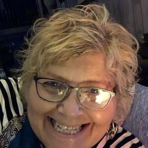 Meet your Posher, Vera